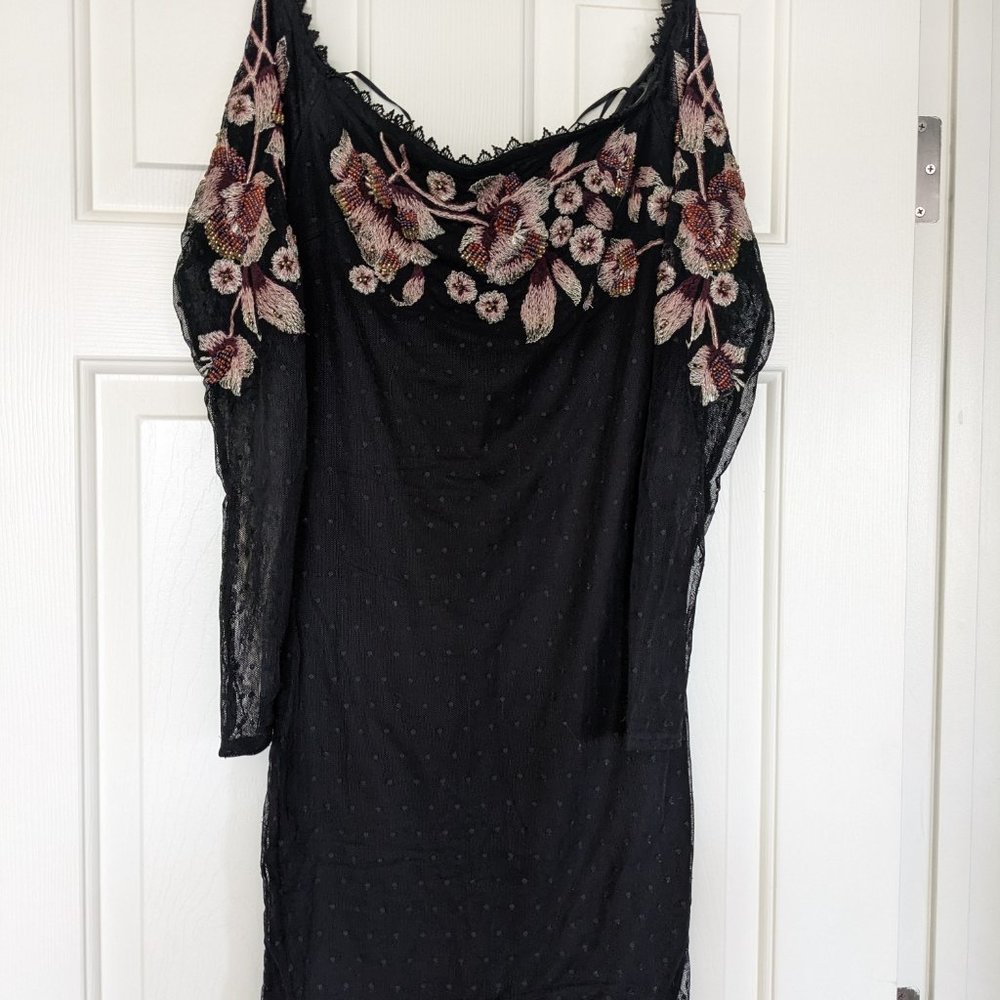 Guess beaded, eyelash lace, off-the-shoulder, polka dots